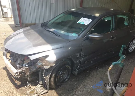 2015 Nissan Altima 2.5 S из США, поврежденный, VIN 1N4AL3APXFC577513